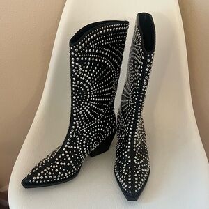 Billini Yori Studded boots - NEVER WORN!! Size 8